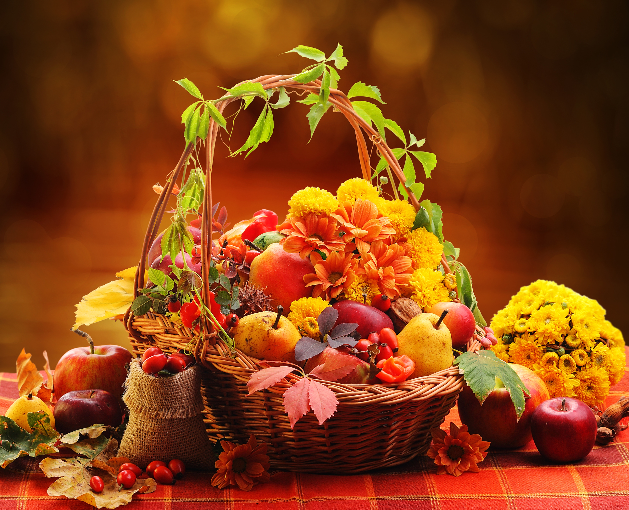 3 Special Reasons to Order Flower Arrangements for Thanksgiving