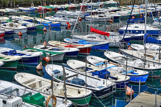 How do you choose boat insurance?